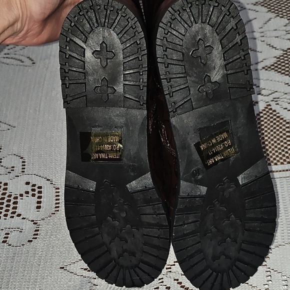 Stylish Brown Women's Boots NWOT - Picture 10 of 10